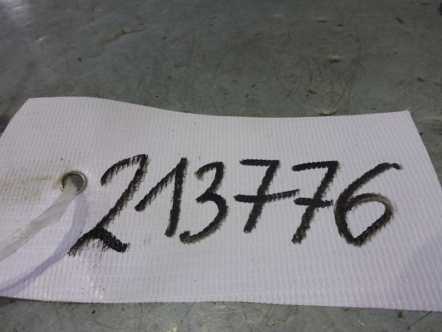 Кронштейн передней балки