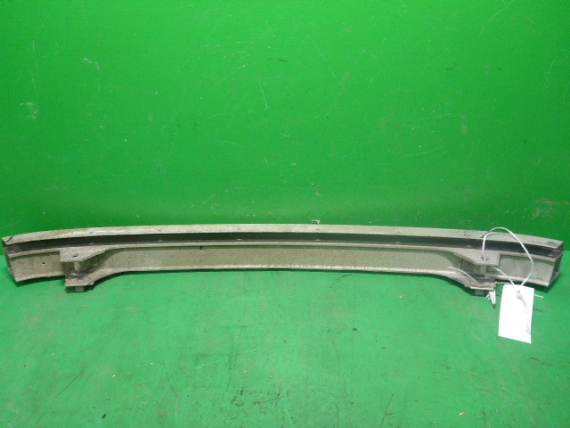 Усилитель заднего бампера