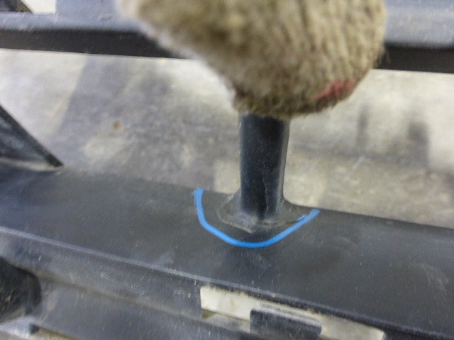 Решетка в бампер центральная