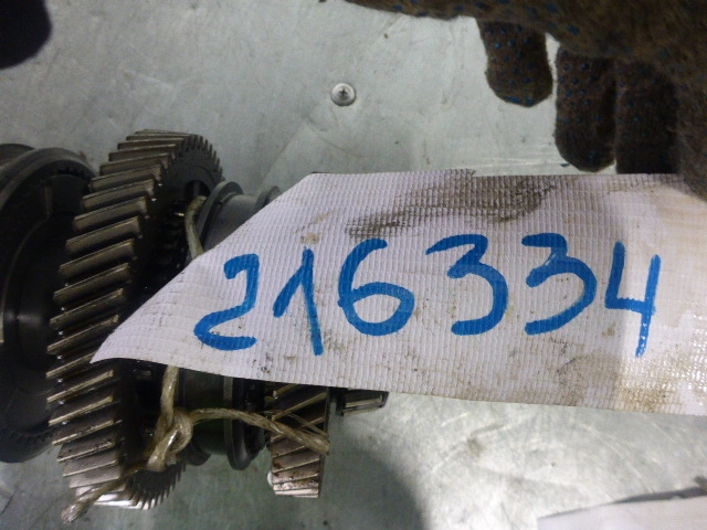 Вал КПП промежуточный