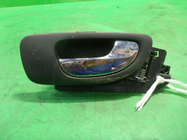 Ручка двери задней внутренняя правая