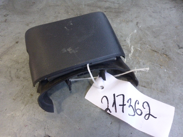 Кожух рулевой колонки