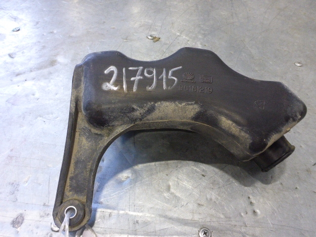 Резонатор воздушного фильтра