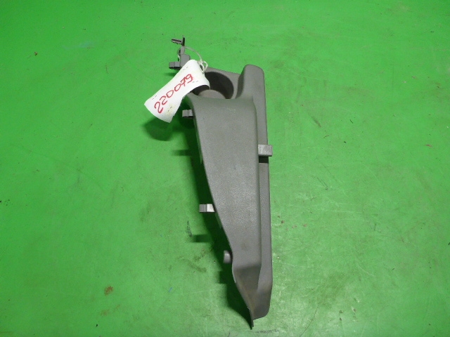 Держатель задней полки