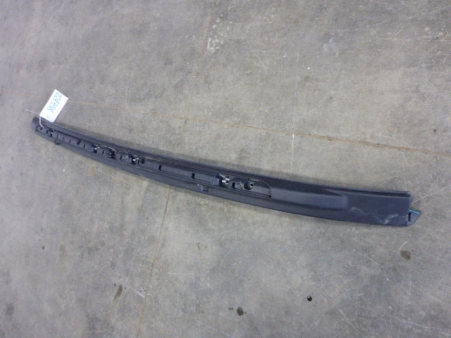 Рейлинг (релинг) левый (планка на крышу)