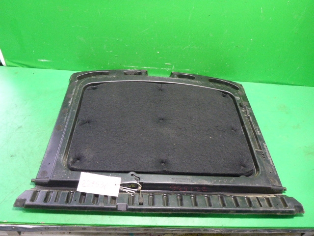 Пол багажника