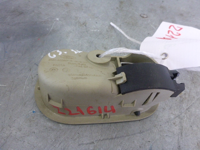 Ручка двери задней внутренняя левая