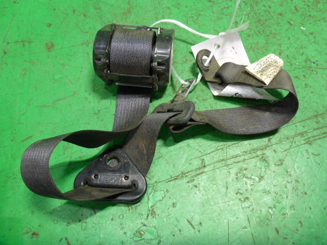 Ремень безопасности