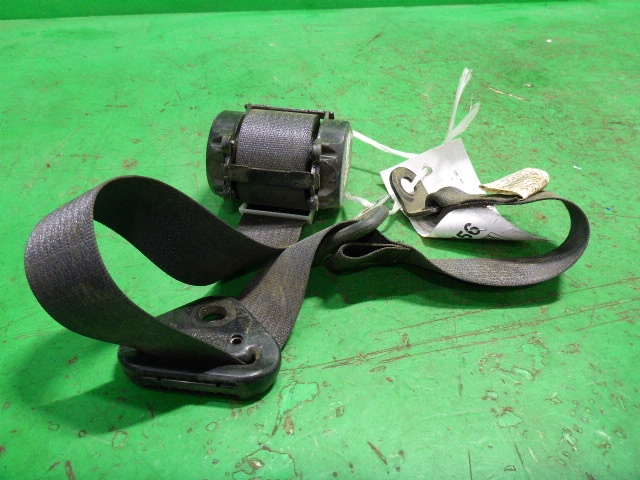 Ремень безопасности