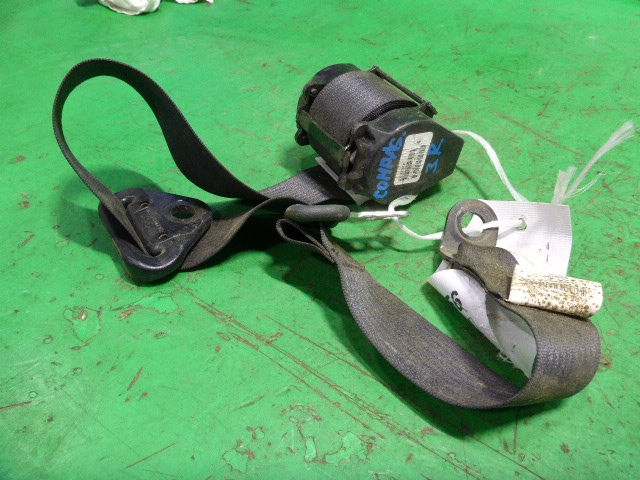 Ремень безопасности