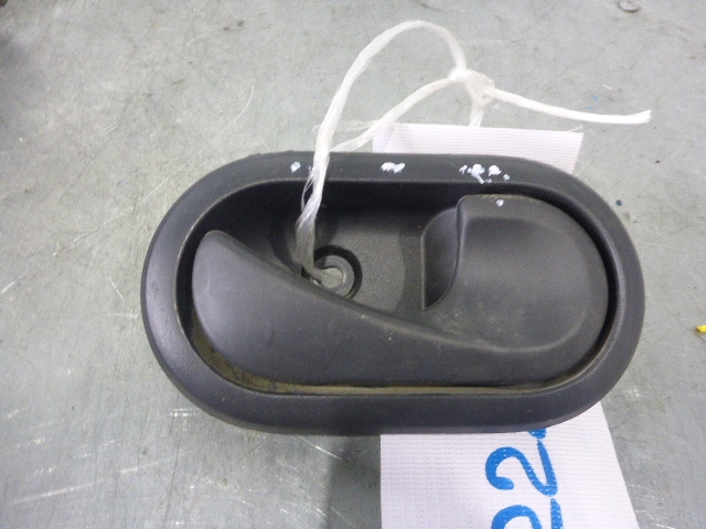 Ручка двери задней внутренняя правая