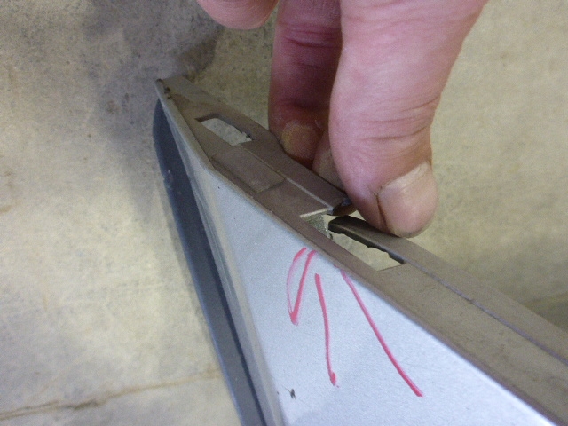 Бампер задний