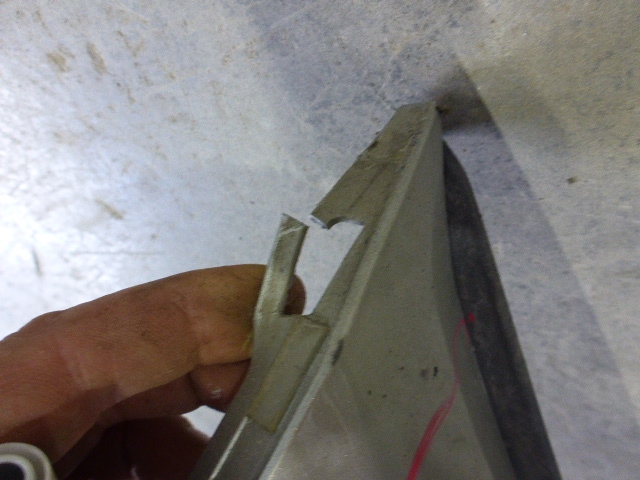 Бампер задний