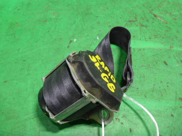 Ремень безопасности