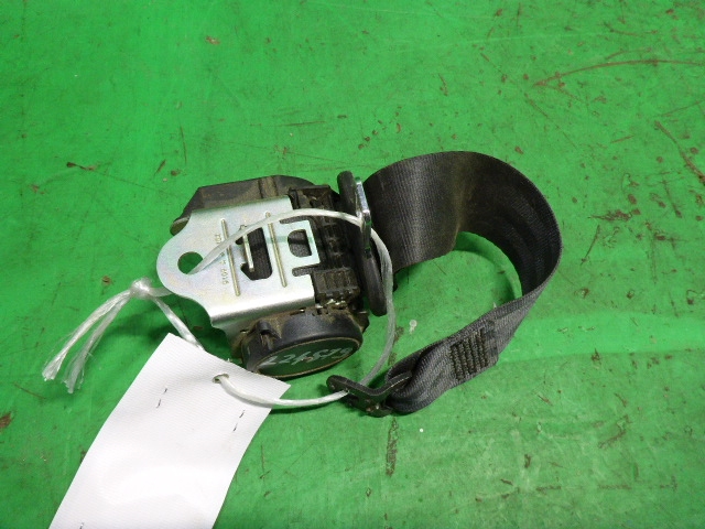 Ремень безопасности