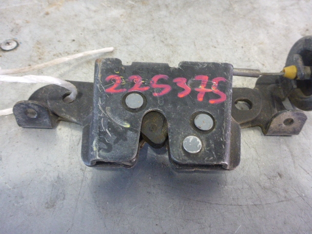 Замок спинки сиденья