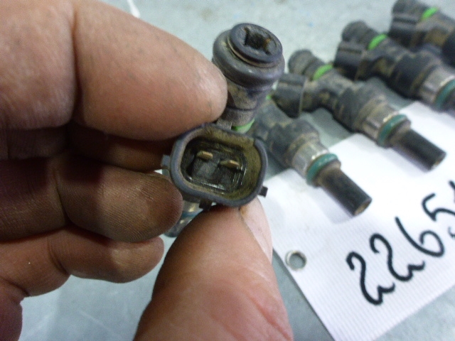 Форсунка инжекторная электрическая