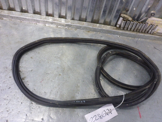 Уплотнитель багажника для X6 E71 2008-2014