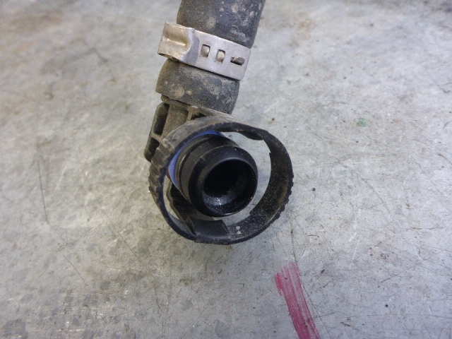 Трубка системы охлаждения