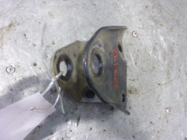 Кронштейн стойки переднего стабилизатора