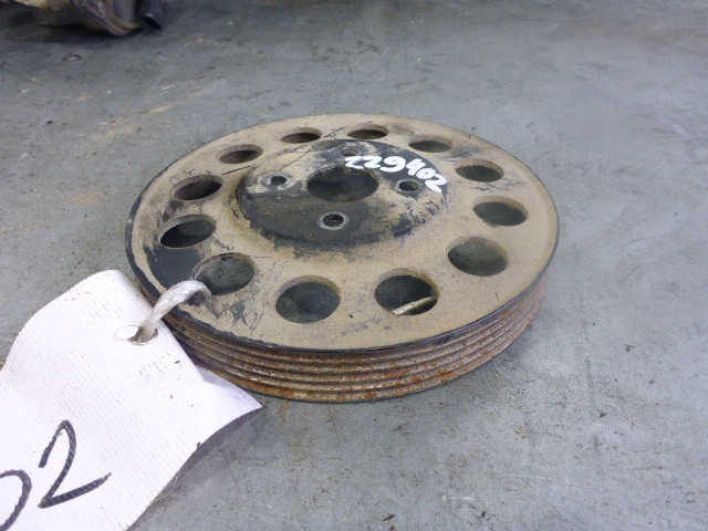 Шкив водяного насоса (помпы)