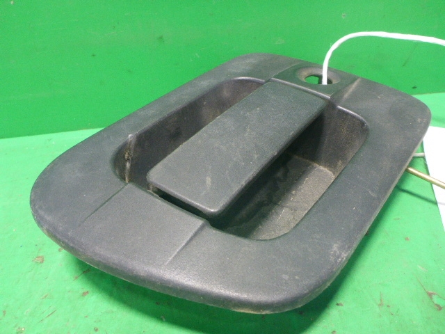 Ручка двери передней наружная