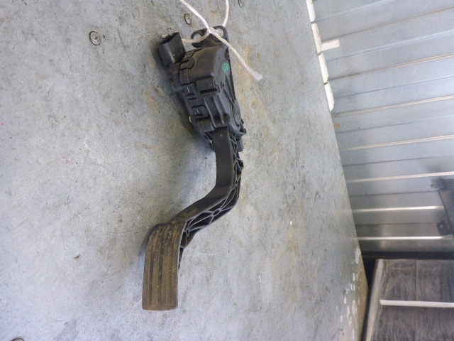 Педаль электронная