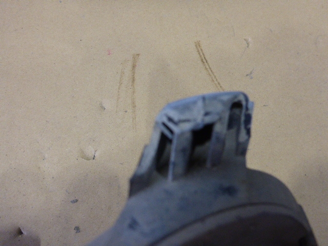 Фара противотуманная левая