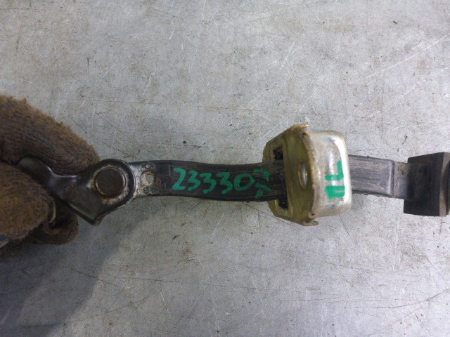 Ограничитель двери