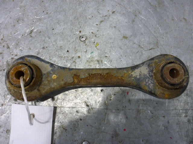 Рычаг задний нижний