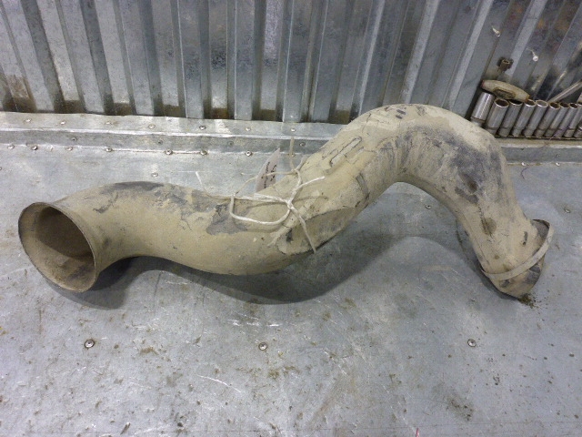 Патрубок воздушного фильтра