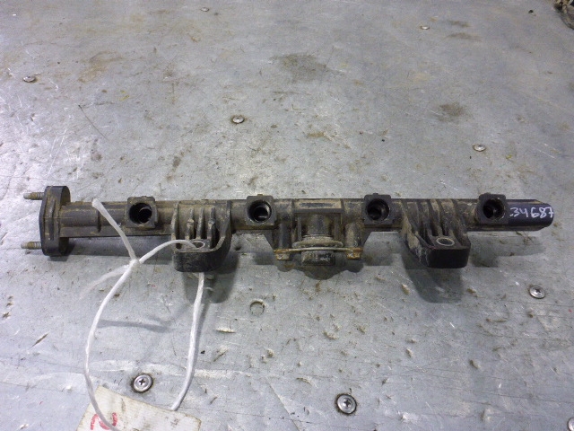 Рейка топливная (рампа)