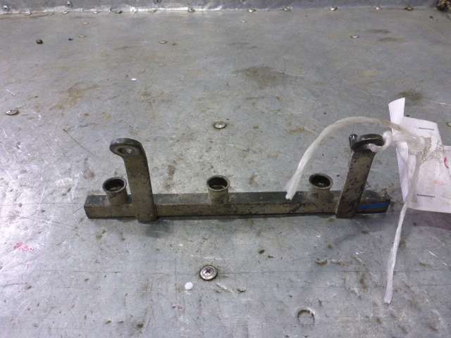 Рейка топливная (рампа)