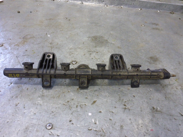 Рейка топливная (рампа)