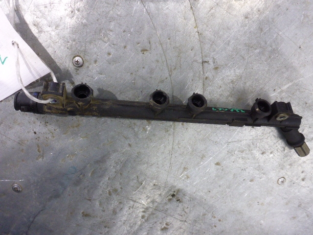 Рейка топливная (рампа)