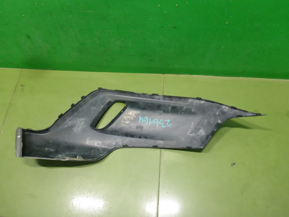 Накладка переднего бампера левая