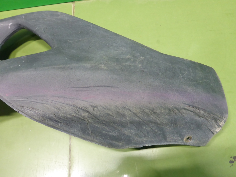 Накладка переднего бампера левая