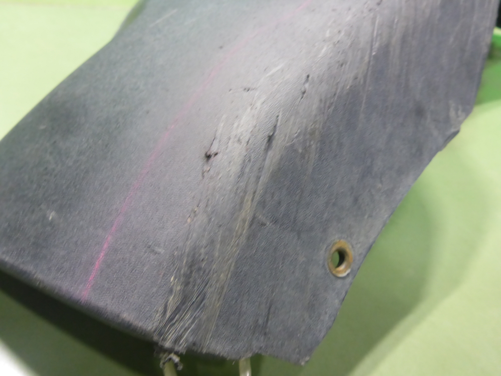 Накладка переднего бампера правая