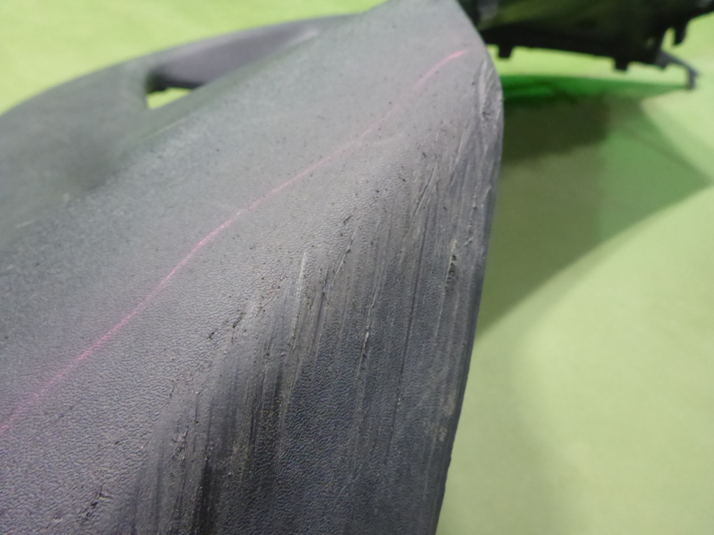 Накладка переднего бампера правая