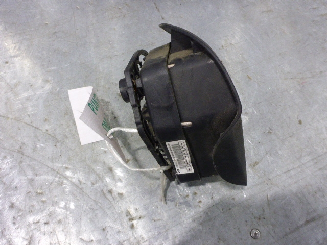 Подушка безопасности в рулевое колесо