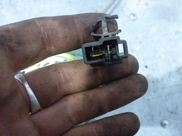 Стеклоподъемник электр. передний правый