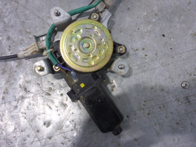 Стеклоподъемник электр. передний правый