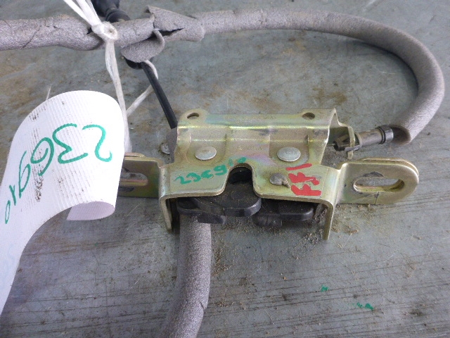 Замок спинки сиденья