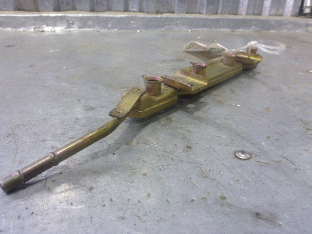 Рейка топливная (рампа)