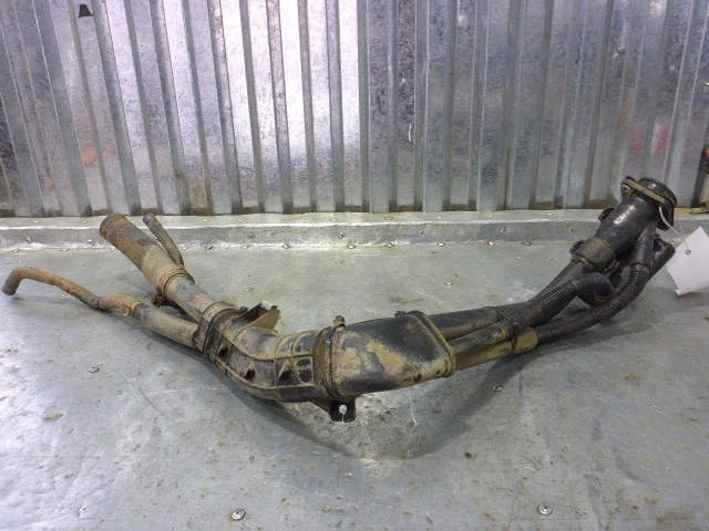 Горловина топливного бака