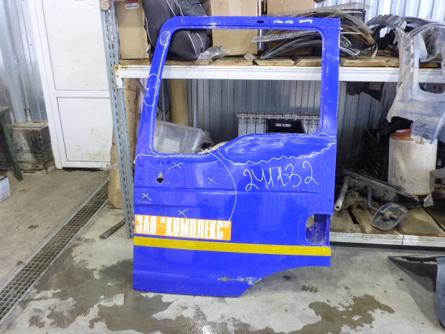 Дверь передняя левая