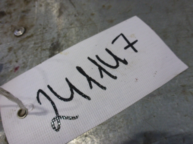 Замок двери задней левой