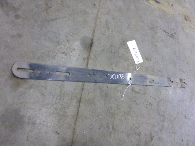 Кронштейн крепления топливного бака