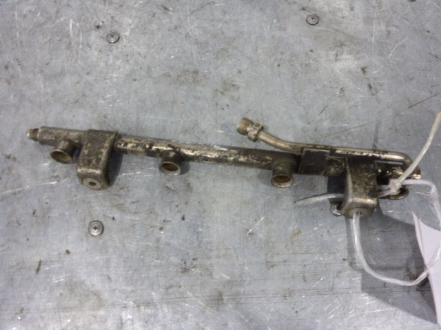 Рейка топливная (рампа)