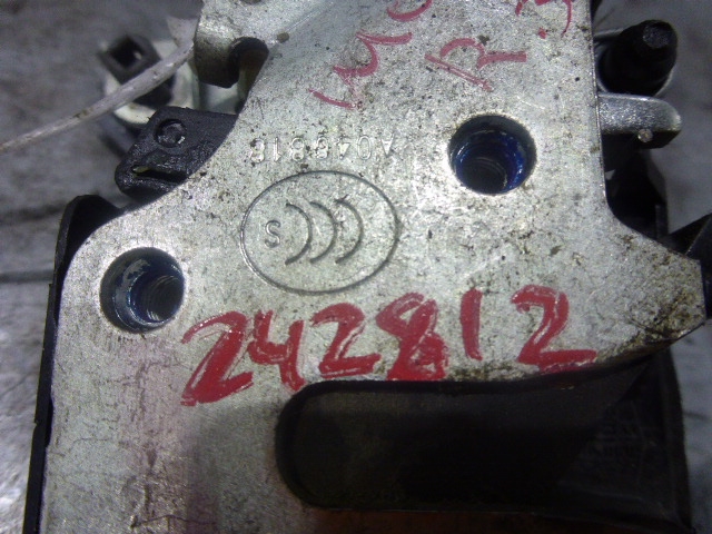 Замок двери задней правой